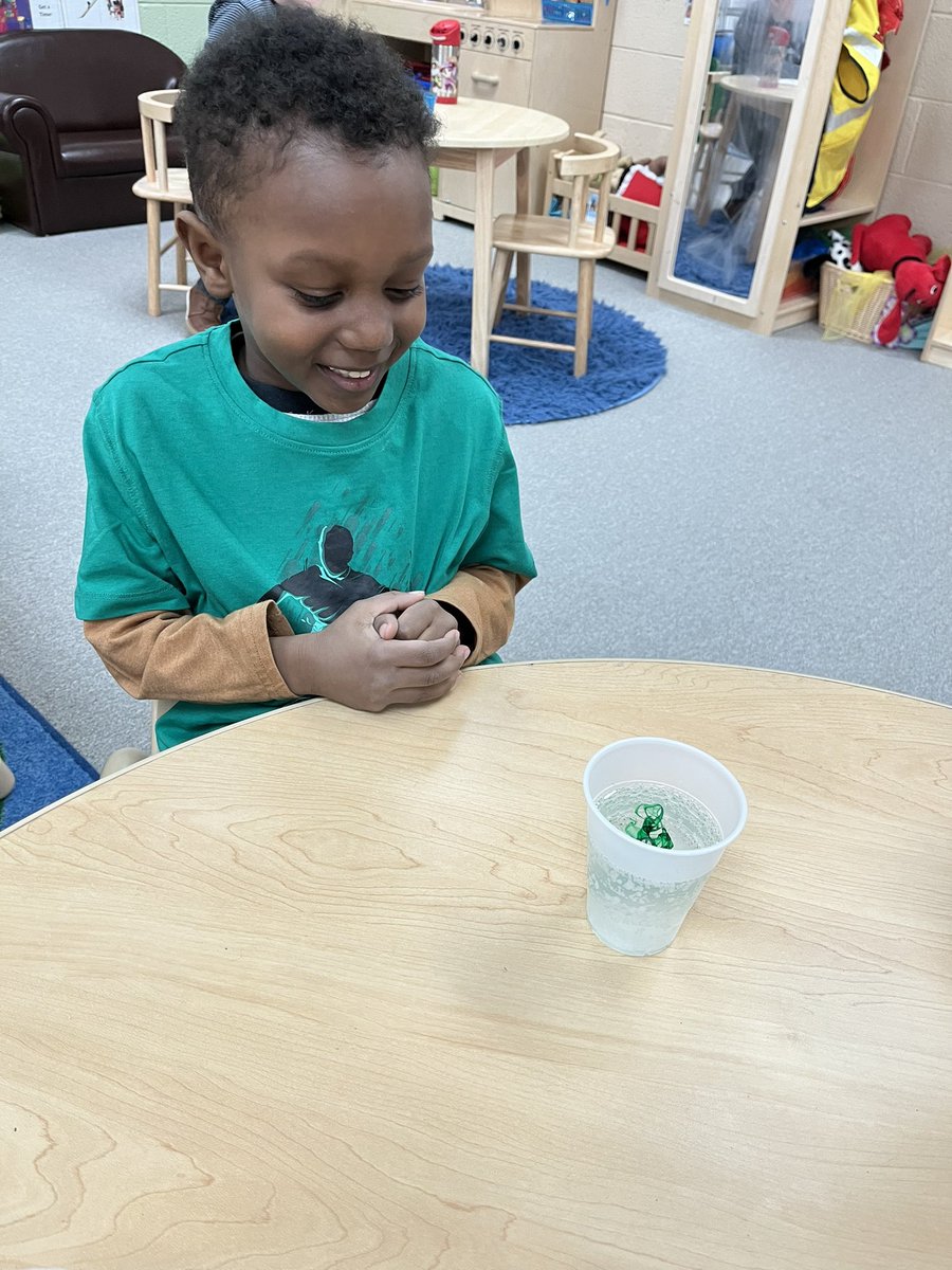 CheriZweng's tweet photo. The DK celebrated St. Patrick’s Day with sorting and graphing Lucky Charms cereal, making rainbows, and watching our soda turn green! (We even found some gold coins hidden by some wee little leprechauns)! #mylsps #dklsps #StPatricksDay2023 https://t.co/3KbYZfmH02