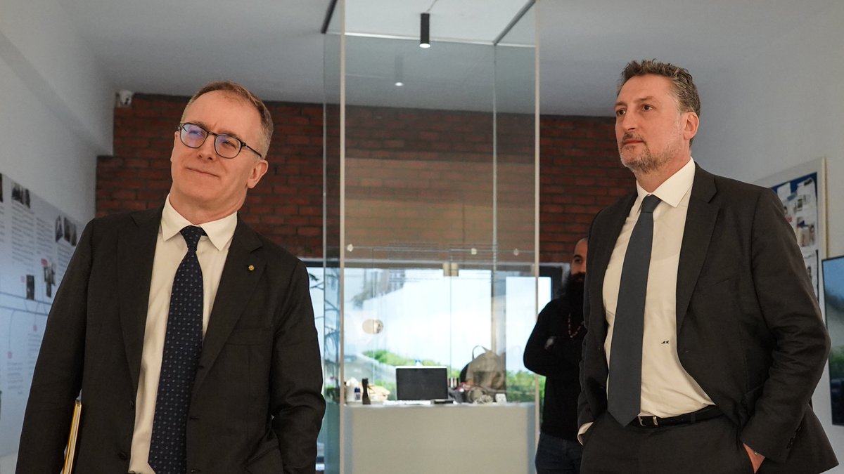 KamaranMuseum's tweet photo. Maurizio Greganti, the Italian Ambassador in Iraq and Michele Camerota, the Italian Consul in Kurdistan Region visited #KamaranMuseum.

#KamaranNajm #Kurdistan #Sulaymaniyah
@ItalyinKRI @ItalyinIraq https://t.co/sbhDMAeFnk