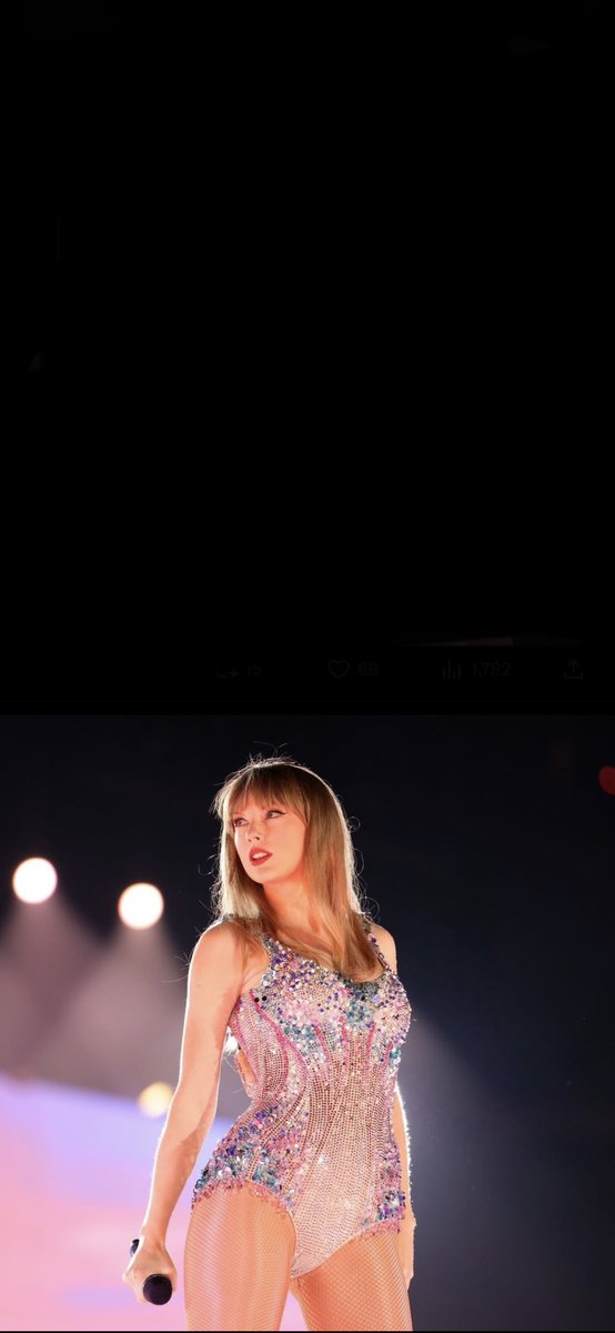 dreareader's tweet photo. taylor swift wallpapers from #TheErasTour ! https://t.co/cRyfkJT101