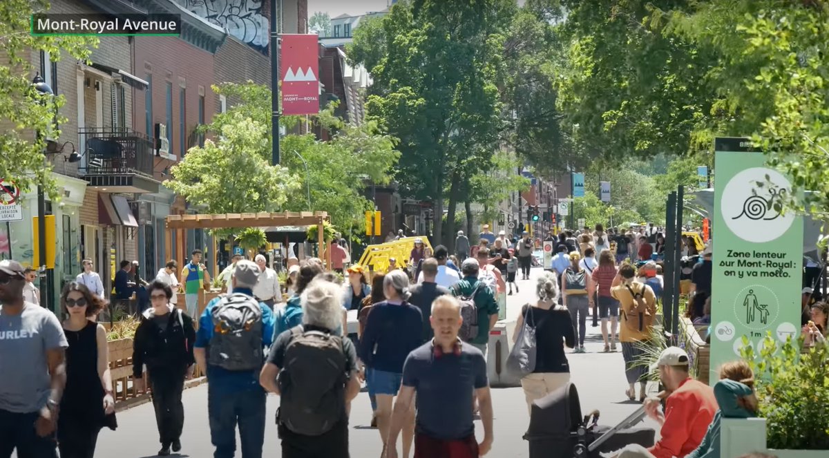 Perowinger94's tweet photo. 2022 beschloss Montreal für drei Jahre 10 Straßen im Sommers für die Bürger:innen zu öffnen und das war das Ergebnis. Die Menschen kamen öfter, blieben länger und gaben mehr Geld aus. 90% aller Bürger begrüßten das Projekt und 80% wünschten sich danach weitere autofreie Straßen♥️ https://t.co/08dbiQzJRm