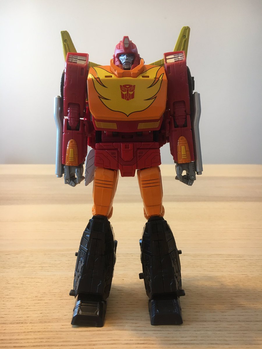 MarinesColonial's tweet photo. Transformers Kingdom Rodimus Prime(robot mode 1) https://t.co/Iqgmy3qiCh