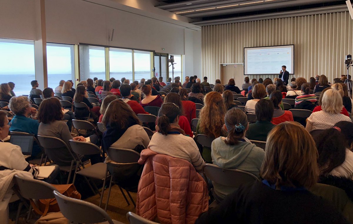 AVEC_sante's tweet photo. Deuxième jour des #RENCONTRES2023, lancement des #ateliers ! Les congressistes toujours au rendez-vous #AVEC2023 https://t.co/elbkRhjoqR