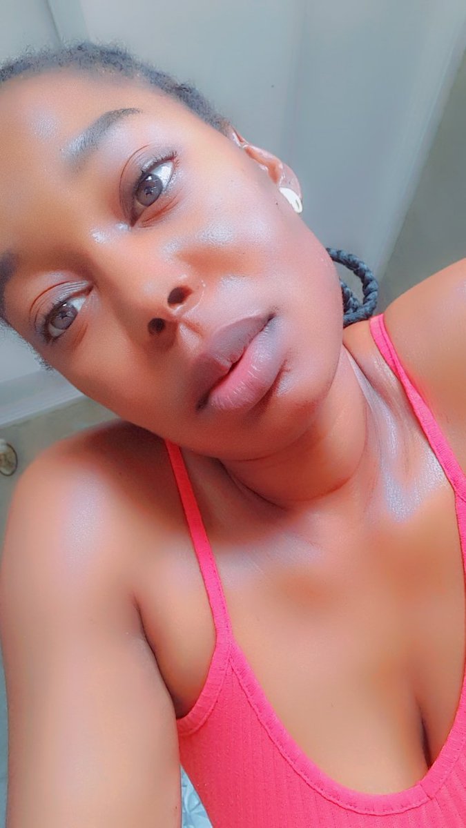 ConwayLizzy's tweet photo. Happy Saturday and stay safe https://t.co/4WWV0oqAyu
