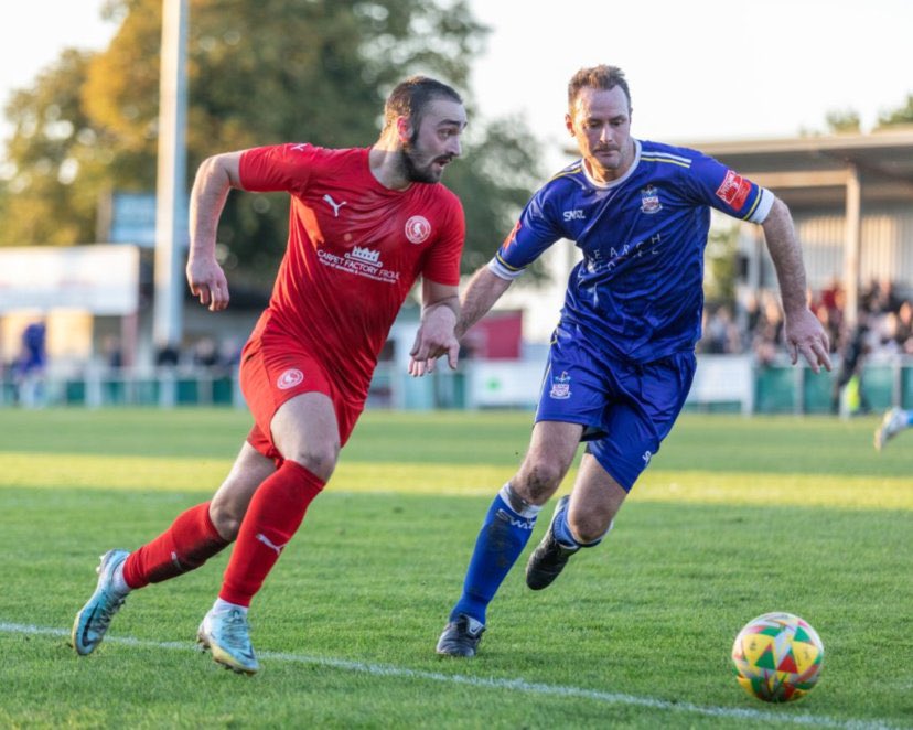 FromeTownFC's tweet photo. IT'S MATCHDAY!! 

Time to get your colours on and songs ready - as we face league leaders Sholing at the hill today. Be there…be BA11. 

🆚 @sholingfc  
🏆 SL Div 1   
🏟 Badgers Hill
📍 BA11 2EH
🕒 3pm
🎫 £2-£10

#BA11 #Frome https://t.co/B1tzjhVRr7