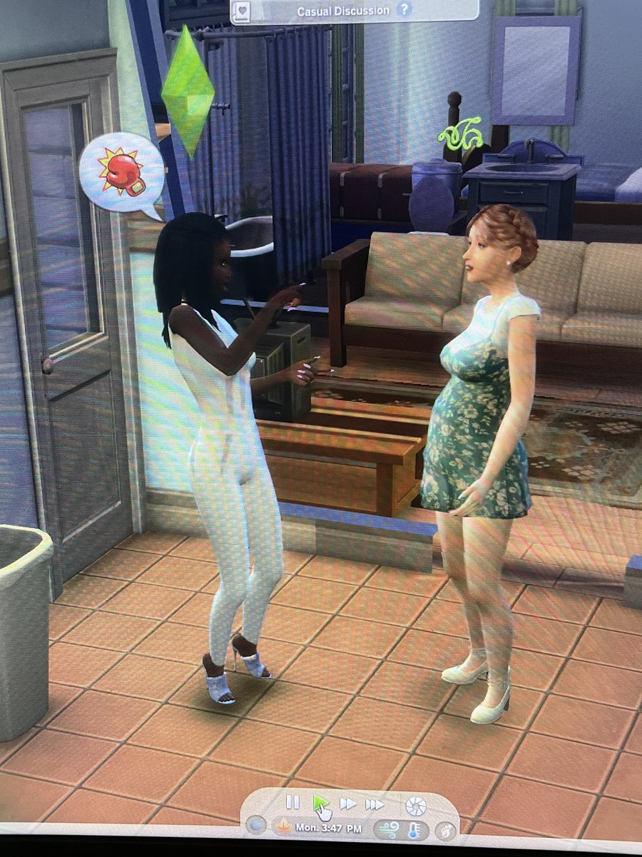 SimmerChaotic's tweet photo. Janice made a couple new friends at the bar. She invites Moria back to her house and gives her a makeover to boost her confidence! 

#sims #sims4 #simsroleplay #simsstory #Sims4Cc #Sims4mods #Sims4Infantsupdate #simslegacy #sims4freeplay #letsplay https://t.co/cNVIRX7FTp