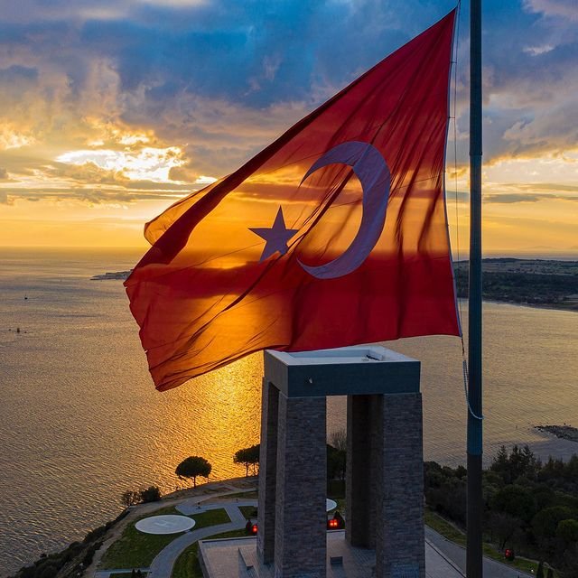 #18MartÇanakkaleZaferi 🇹🇷❤️