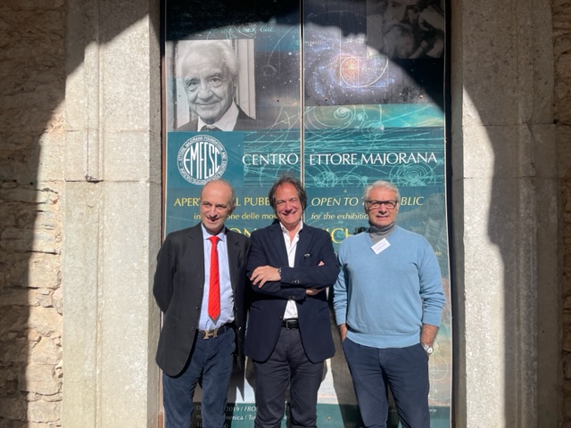 signorellicarlo's tweet photo. Si chiude oggi il 59° Corso della Scuola Superiore di Epidemiologia del centro E. Majorana di Erice, dal titolo ‘Hospital and Healthcare Infrastructures of the Future’, organizzato magistralmente dai colleghi di @polimi  @StefanoCapolon4 e collaboratori.
https://t.co/FibXzoDjfa https://t.co/j3zIdNb2f1