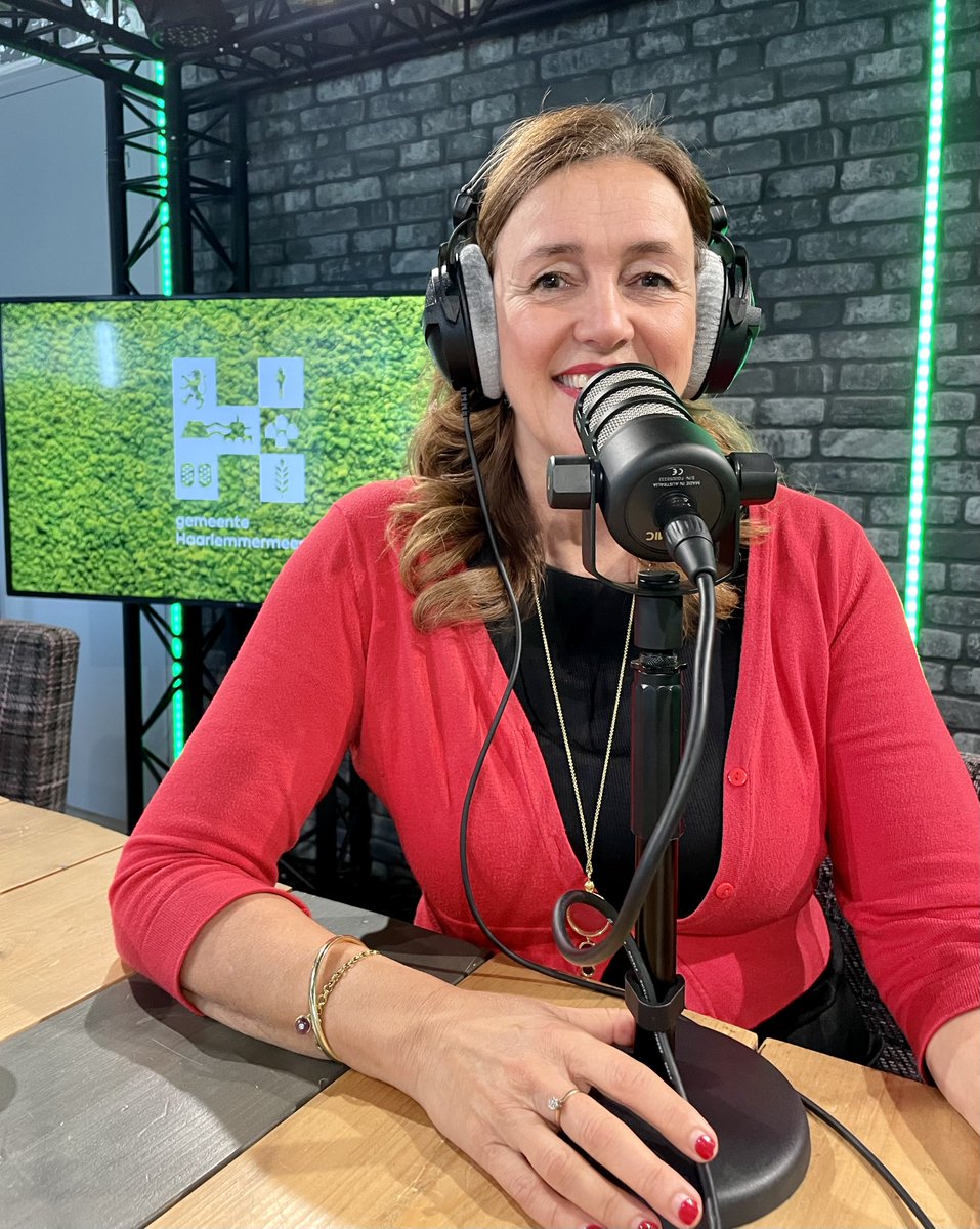 De nieuwe 
<a href="/RonLeegH2O/">RonLeegH2O</a>
 Hmore podcast is deze keer met <a href="/marjaruigrok/">Marja Ruigrok</a> 
 - wethouder Haarlemmermeer. Haar drie favoriete nummers worden besproken en natuurlijk ten gehore gebracht. Ook benieuwd welke het zijn? Luister de podcast open.spotify.com/episode/4t73VG…