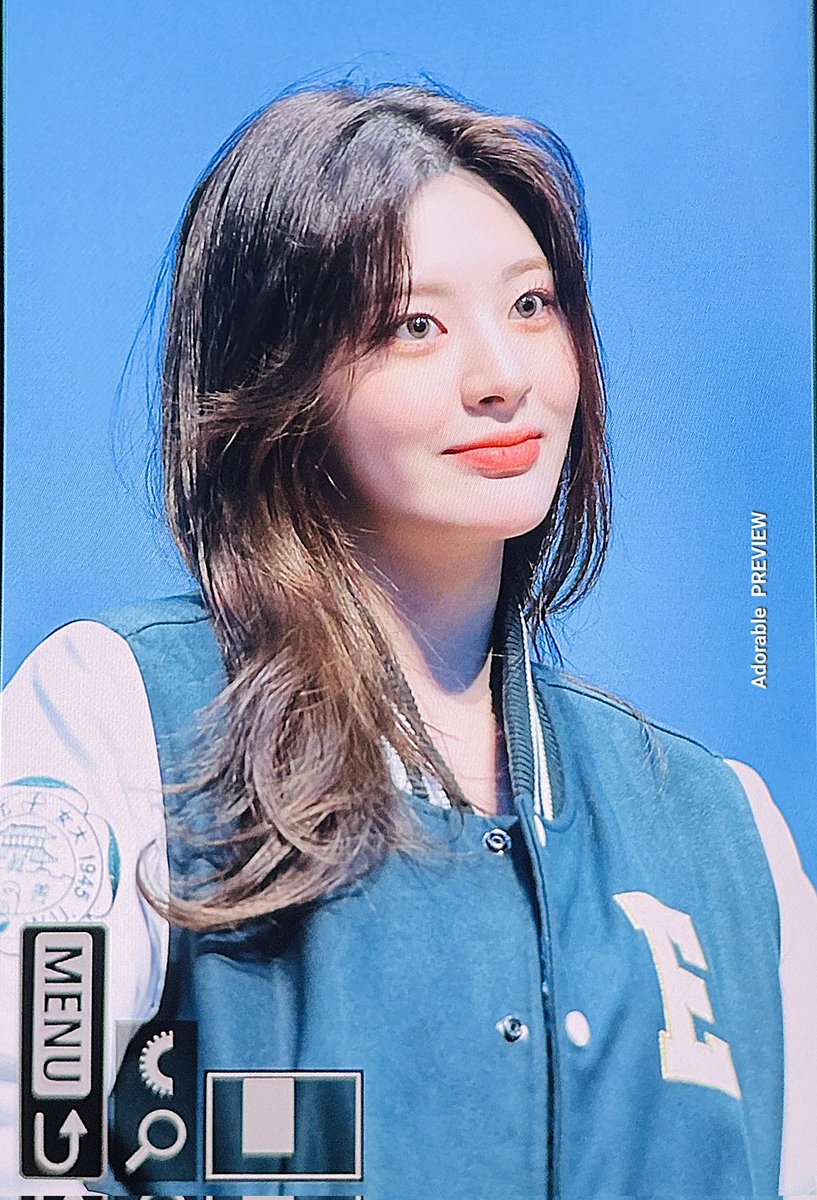 Adorable__Seeun's tweet photo. 230318 사운드웨이브

세은선배님💙

#스테이씨 #STAYC #세은 #윤세은 #SEEUN @STAYC_official https://t.co/N6H9fCAWOd