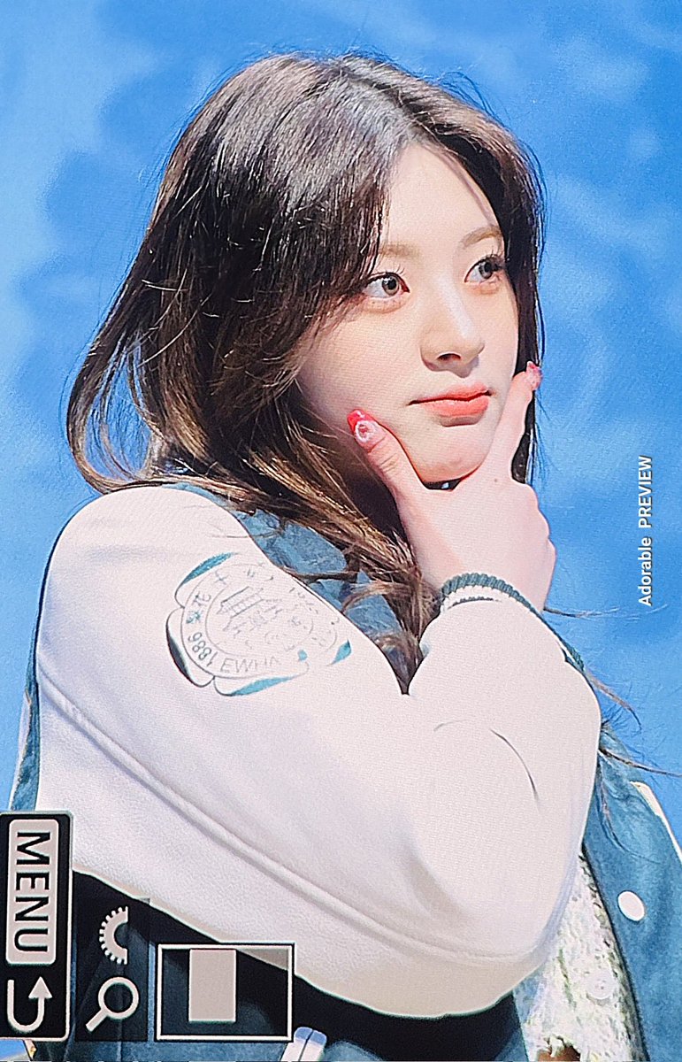 Adorable__Seeun's tweet photo. 230318 사운드웨이브

세은선배님💙

#스테이씨 #STAYC #세은 #윤세은 #SEEUN @STAYC_official https://t.co/N6H9fCAWOd