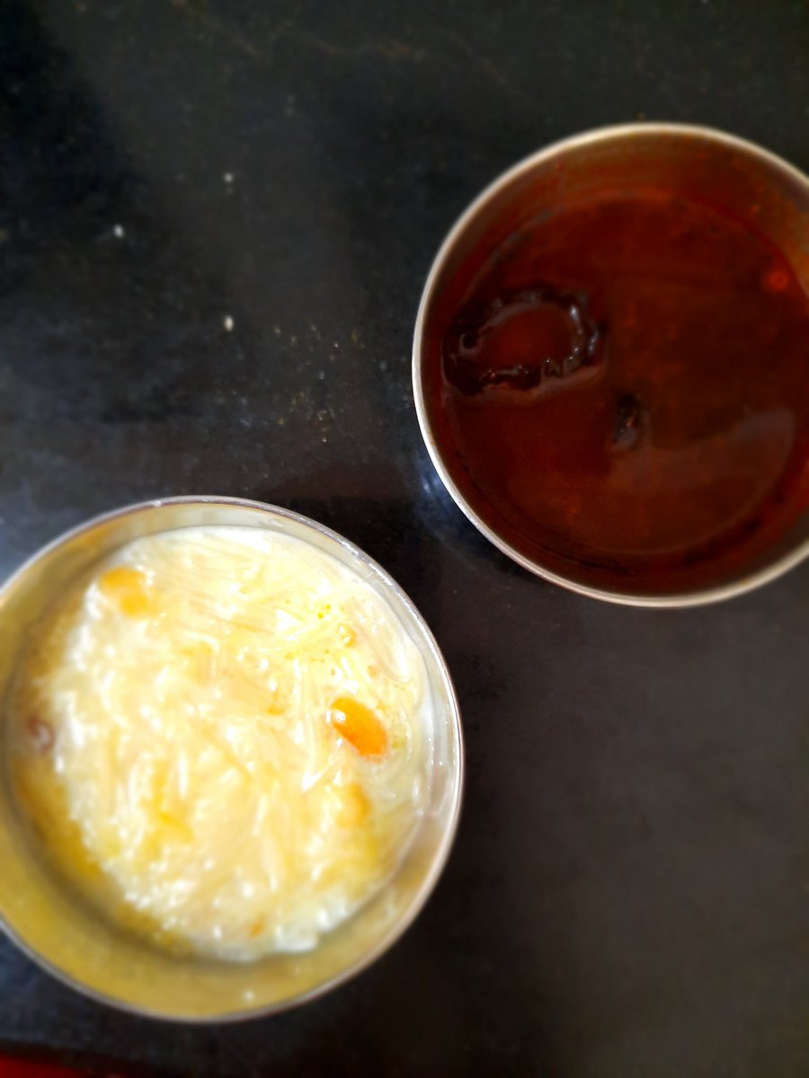 itsrayaramagalu's tweet image. Tried for the 1st time.. Kokum tili Saaru.. ❤️❤️❤️

To add on #weekendvibes All time favorite ಶಾವಿಗೆ ಪಾಯಸ ❤️❤️

#lunch #simplefood #weekendvibes