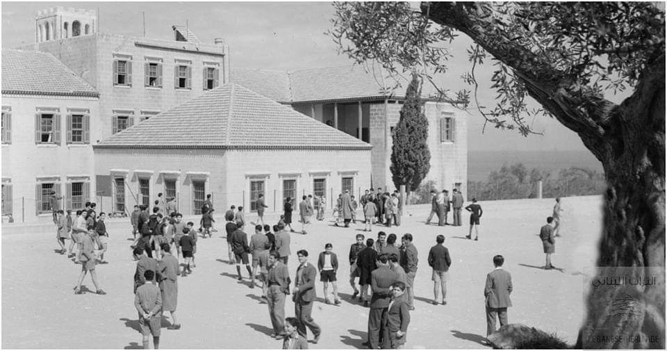ImadSalamoun's tweet photo. مدرسة الاميركان طرابلس 1940s
Source: The Lebanese Heritage https://t.co/Uy2ejSbL7y