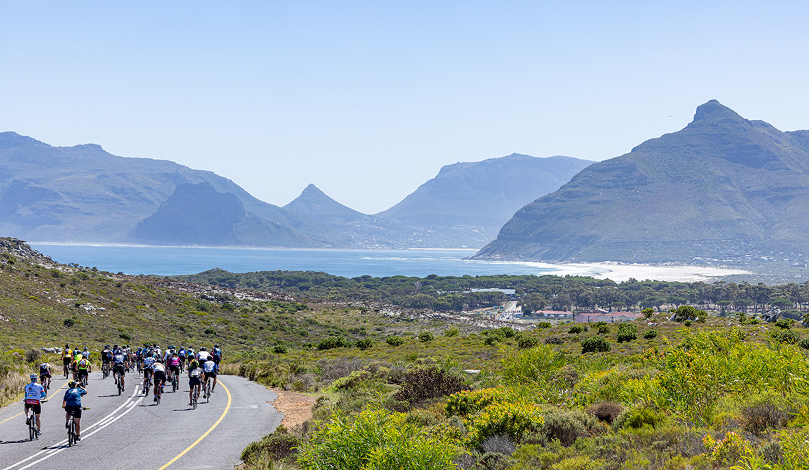 CTCycleTour's tweet image. ☀️Cape Town showed off with some stunning weather last weekend for the 45th edition of the Cape Town Cycle Tour.