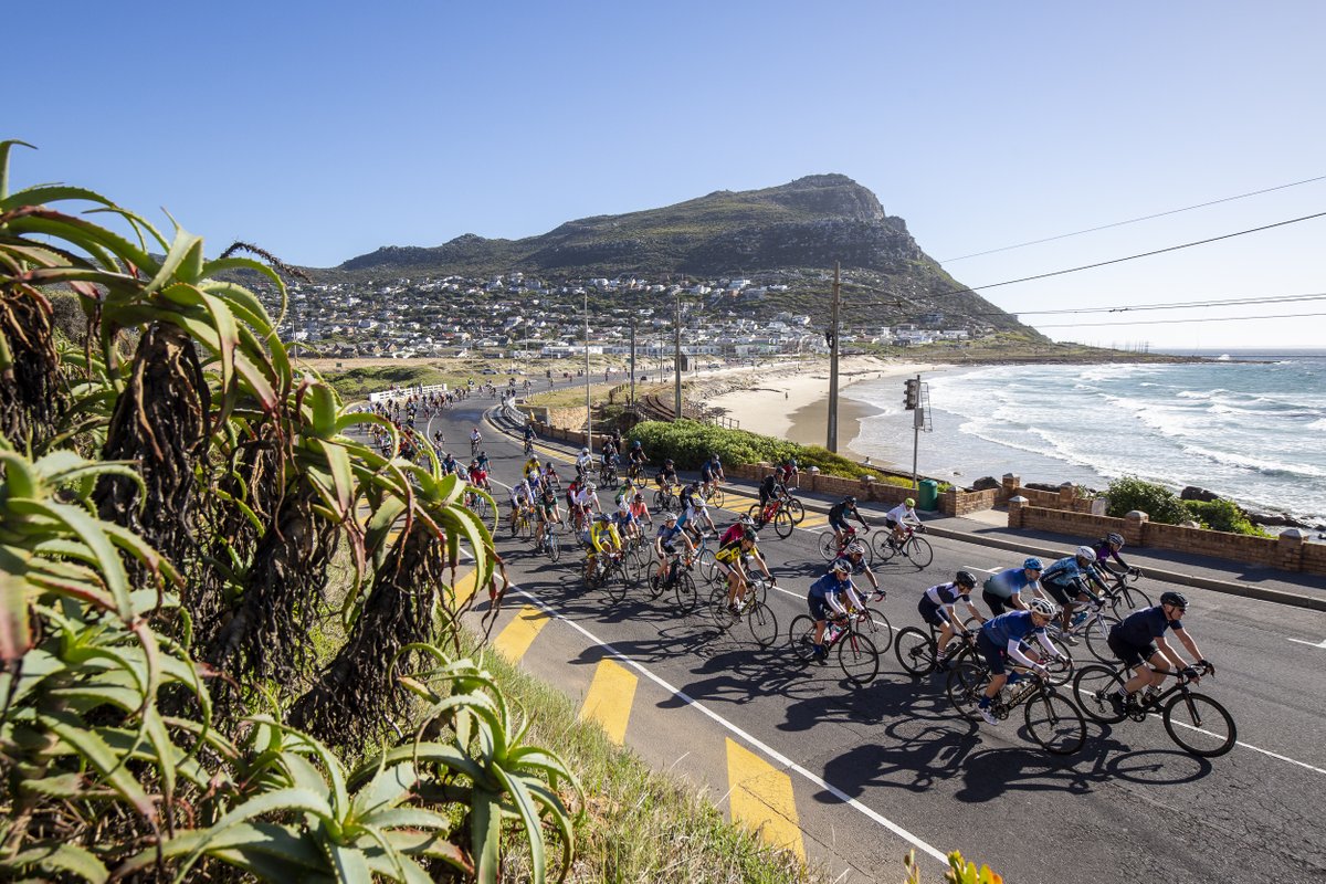 CTCycleTour's tweet image. ☀️Cape Town showed off with some stunning weather last weekend for the 45th edition of the Cape Town Cycle Tour.
