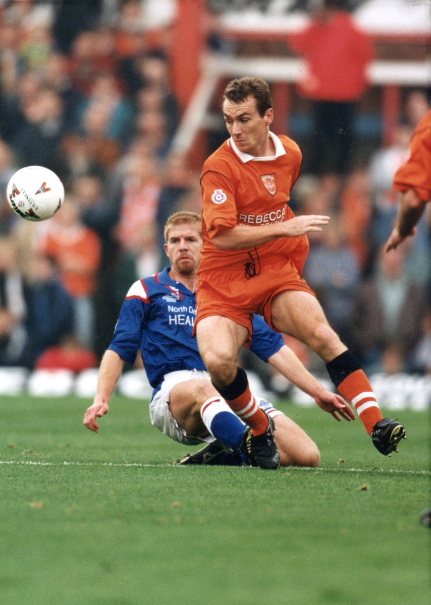 BFC_ExPlayers's tweet photo. Happy 51st Birthday today to former Pool midfielder & top fella .... Mickey Mellon
Hope you have a great day Mickey !
πππβ½οΈππ΄σ §σ ’σ ³σ £σ ΄σ Ώπ
#TopMan
#LovedHisTimeAtBFC
#LovesTheCelts https://t.co/oH2Gqi9RKn