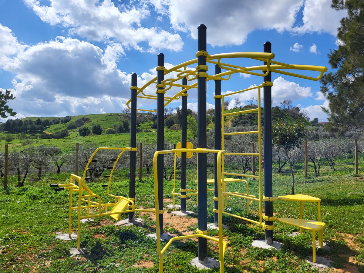 GabiSantosBoni's tweet photo. ¡Buenos días!
Ya se encuentra disponible la nueva zona de calistenia del Parque de La Muela. Con esta zona deportiva, seguimos dotando al pulmón verde de El Viso del Alcor con nuevas mejoras que permitan que la ciudadanía disfrute del Parque.
Seguimos #TransformandoElViso💙 https://t.co/Y9xZuXOsSC
