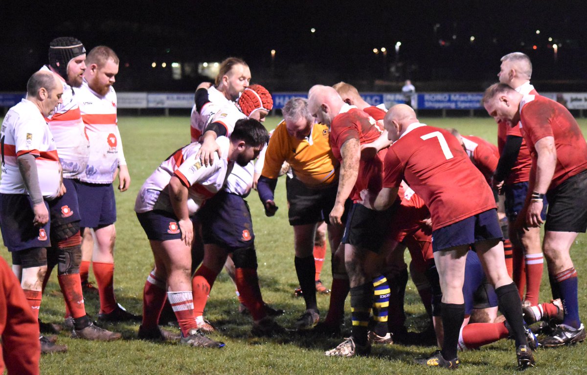 Decent wee evening yest KRFC Vets v KRFC Polar Bears. 

Beat my on pitch time of 4mins AND didn't get a head knock... Win Win 

@KilmarnockRFC 
@happyeggshaped @WeegieRugby 
#over35s
#3XV 
#goldenoldies
#Rugby 
#rugbyunion
#rugbyscotland
#sru