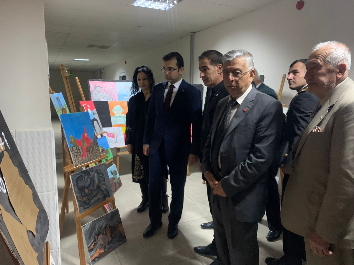 Kaymakamımız Sayın Mehmet Furkan TAŞKIRAN 18 Mart Şehitleri Anma Günü ve Çanakkale Zaferinin 108. yıldönümü münasebetiyle Sumbas Çok Programlı Anadolu Lisesi konferans salonunda düzenlenen programa katıldı.
