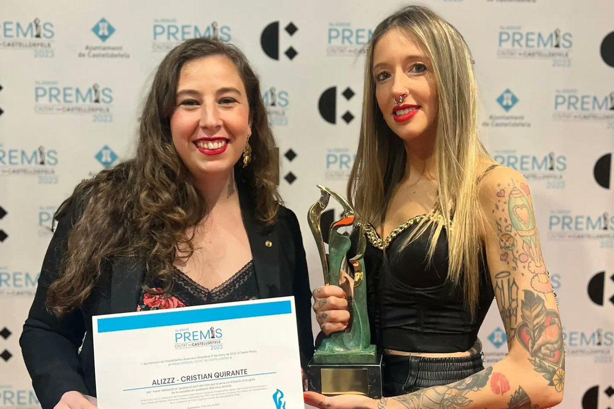 claraquirante's tweet photo. Ahir celebràvem els Premis Ciutat Castelldefels i quin orgull de nominats i premiats, tenim una sort infinita de comptar amb gent tant valuosa al nostre costat, enhorabona a tots i totes i també a l'organització de l'esdeveniment ♥️😍
#PremisCDF2023 #Castelldefels https://t.co/sqMCzAPmVL