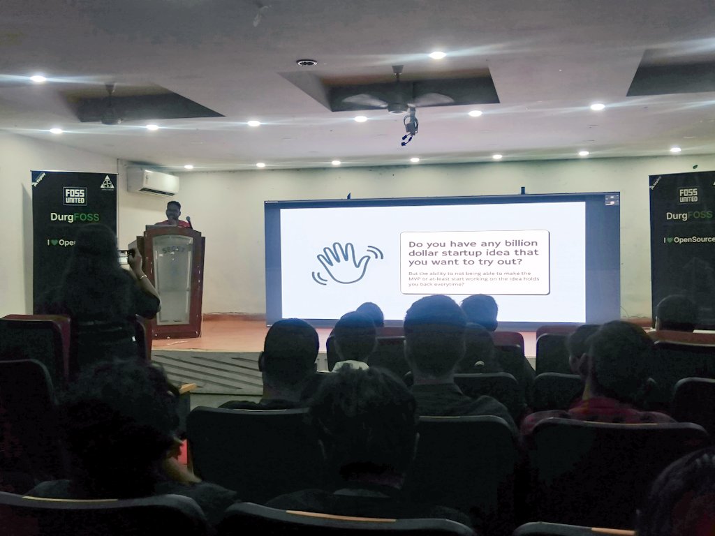 krishchopra22's tweet image. Here are some of the glimpse of amazing speaker sessions at #DurgFOSS