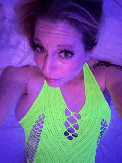 TONIGHT!! IT&rsquo;S St Patty&rsquo;s Day!! Weekend who are you doing? Here&rsquo;s what we are doing tonight and it rhymes<a href="/tag/fuck"class="tags"><span>#fuck</span></a>