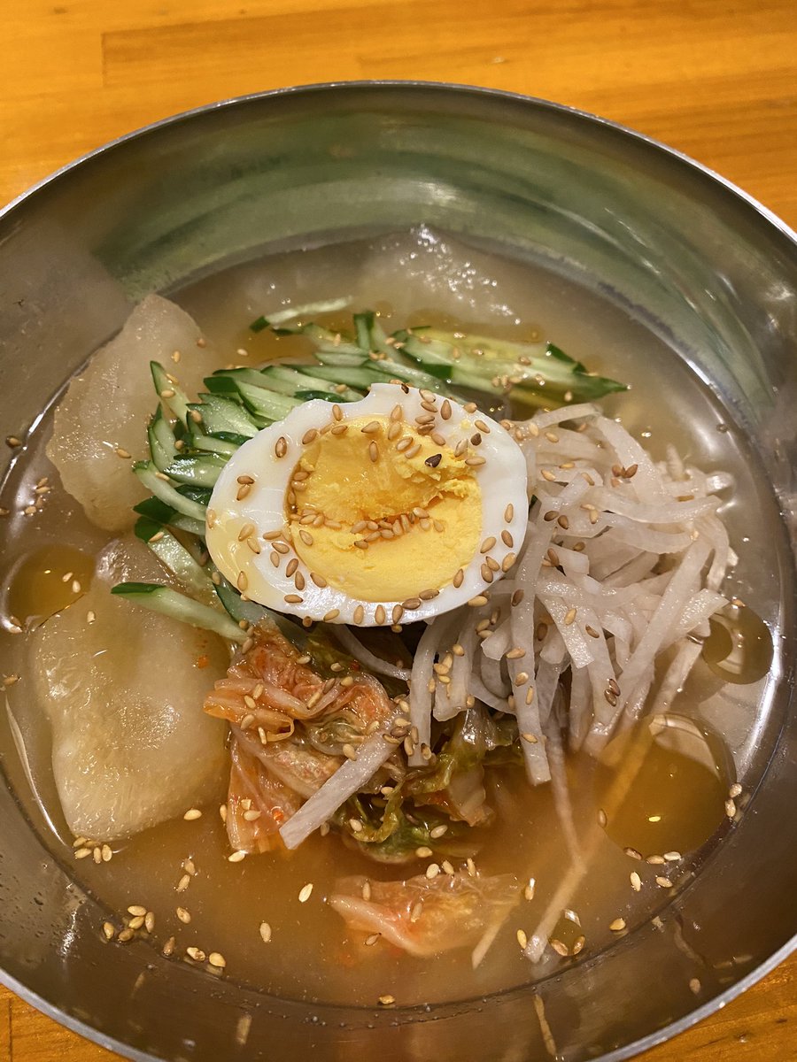 futabaseimen's tweet photo. ここ最近冷麺しか食べてないです。

絶対に太ります…

勉強の為に。 https://t.co/CbuTlVDKxG