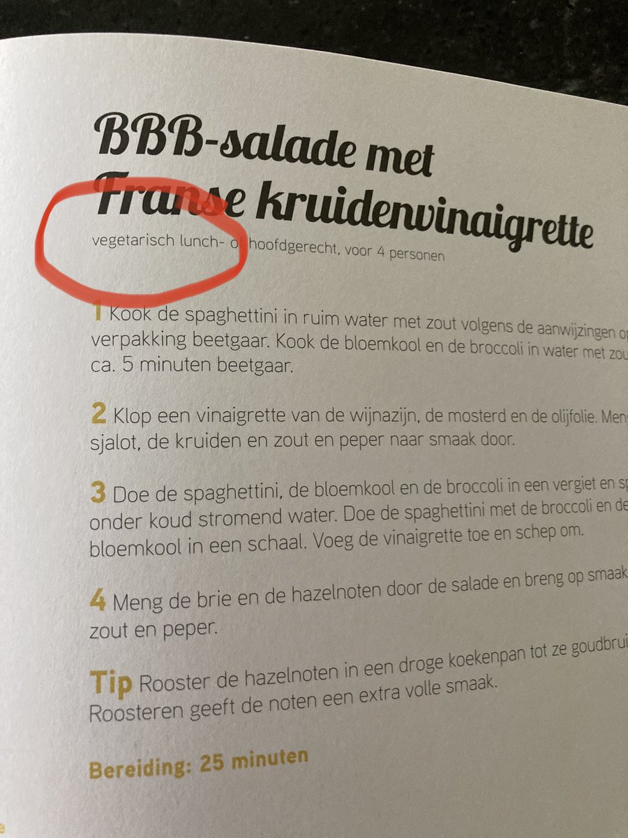 YfkeO's tweet photo. En dan ben je je kookboeken aan het opruimen, vind je dit😁 #stiekemtochvegetarisch #BBB https://t.co/tFrpEYNNqK