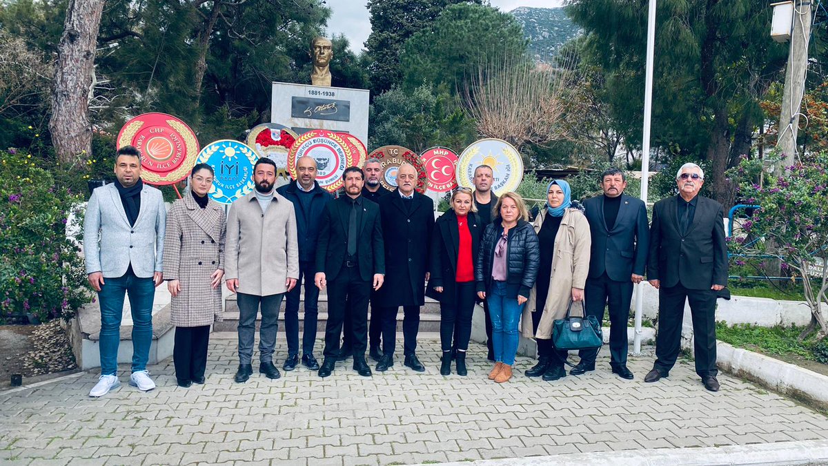 📌Çanakkale Geçilmez

Karaburun Kaymakamlığımızın düzenlemiş oldugu 18 Mart Çanakkale Zaferi ve Şehitleri Anma Günü programına katıldık.

Gazi Mustafa Kemal Atatürk başta olmak üzere tüm Şehit ve Gazilerimizi saygı, minnet ve rahmetle anıyoruz.