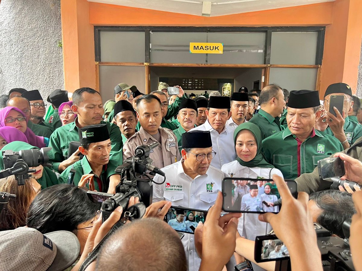 cakimiNOW's tweet photo. Motor apa yang paling disukai seorang isteri? Kenapa ? https://t.co/EuEI7Mbr8K