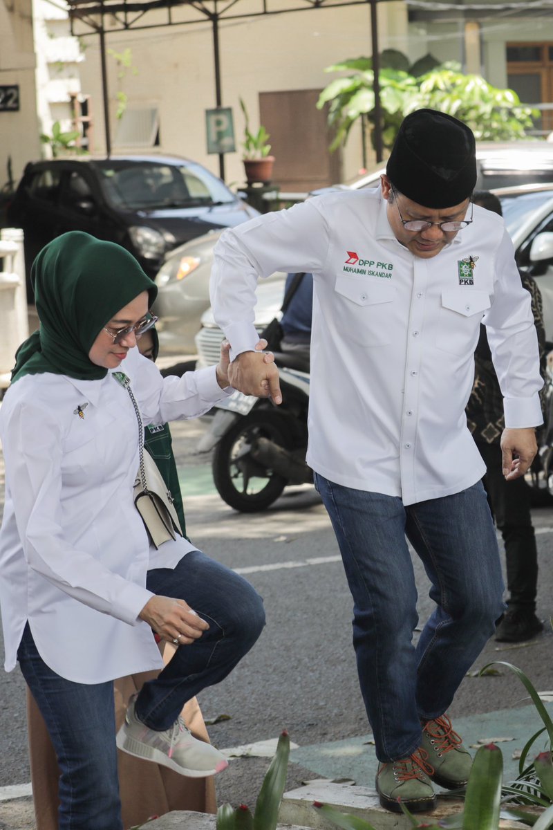 cakimiNOW's tweet photo. Motor apa yang paling disukai seorang isteri? Kenapa ? https://t.co/EuEI7Mbr8K