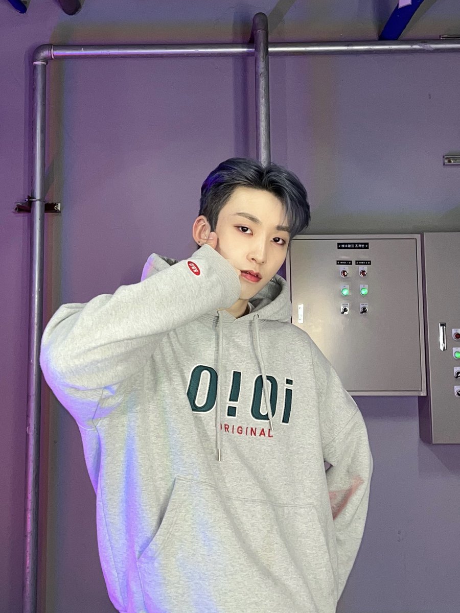 XODIACOfficial's tweet photo. 'CALLING' TIKTOK CHALLENGE
BEHIND PHOTOS 📸

#XODIAC #소디엑 #CALLING #콜링 #XODIAC_CALLING #CALLING_Challenge
#BEOMSOO #범수 #WAIN #웨인 
#OCJNEWBIES #ONECOOLJACSO https://t.co/FJR8HrXox5