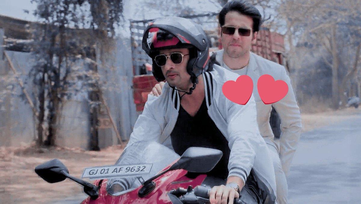rituchoudhary98's tweet photo. Abir and his nanko๐๐ the rapport he shared with kunal was really amazing I still enjoy their scenes together when I watch the show
The Rajvansh brothers๐ @Shaheer_S
#ShaheerSheikh #ShaheerAsAbir #YRHPKTurns4 #AbiNal https://t.co/ClRa2GxkZ2