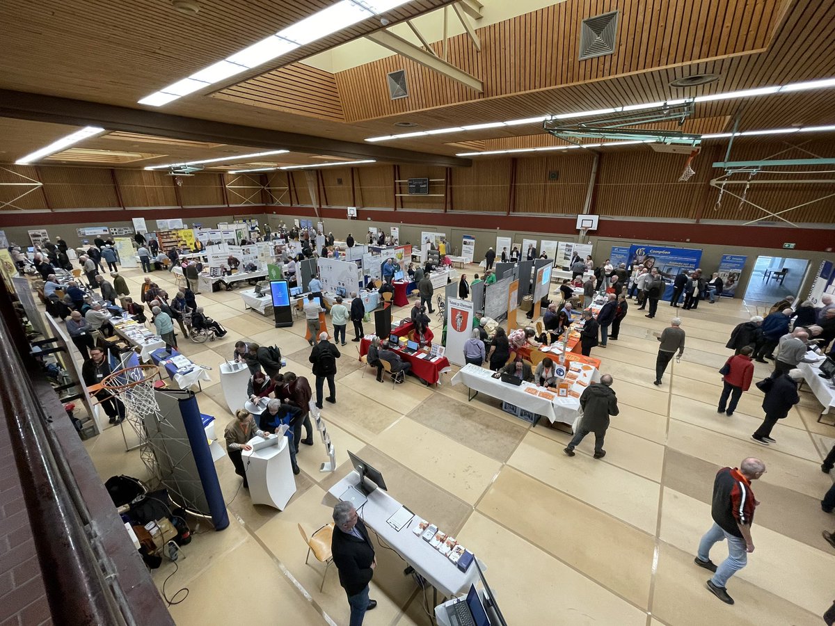 ogf_ahnen's tweet photo. Die Oldenburgische Gesellschaft für Familienkunde e.V. ist beim 10. Westfälischen Genealogentag in Altenberge mit einem Stand vertreten. Wir freuen uns auf zahlreiche Besucher. #10WGT23 https://t.co/040R7kjRHD