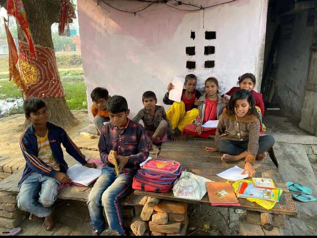 karuneshjaihind's tweet photo. कामयाबियों का जूनून होना चाहिए,
फिर मुसीबतों की क्या औकात..! https://t.co/wbbh5BXENL