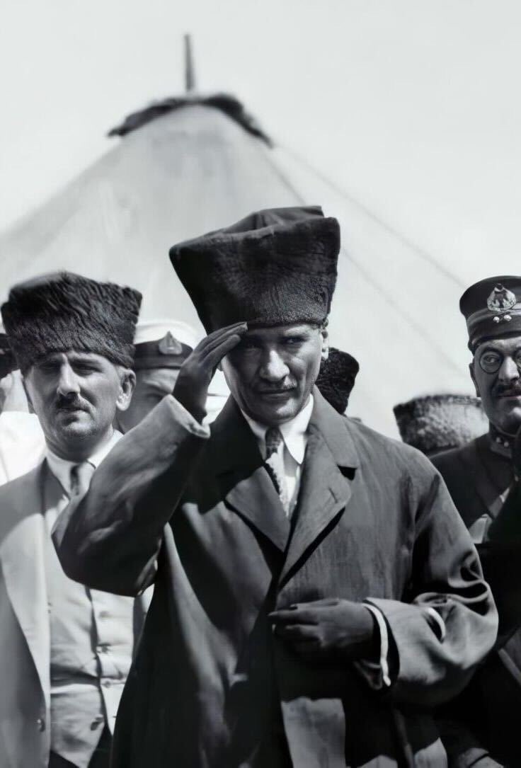 18 Mart Çanakkale Zaferi Kutlu Olsun. Minnetle…🙏

#CanakkaleGecilmez #Canakkalezaferi