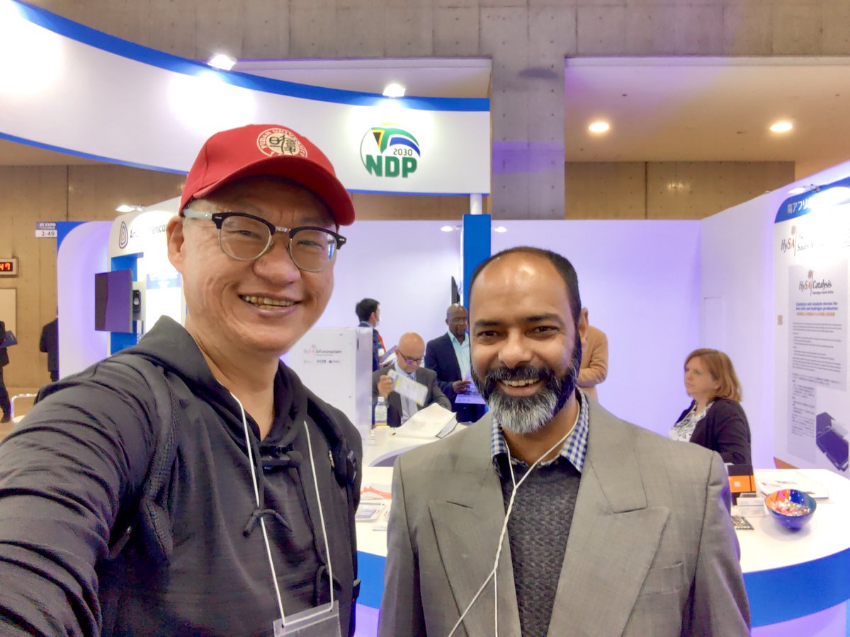 TotallyRAIDiCal's tweet photo. Hitting the 19th Fuel Cell Expo in Tokyo which highlights hydrogen technology and its deployment around the World - Extremely well attended event where I connected with old friends and met new ones - Great Place To Be If You Love H2! 🤓🤓🤓 #Hydrogen #FCEXPO #decarbonization #ESG https://t.co/MeHmIOkgIY