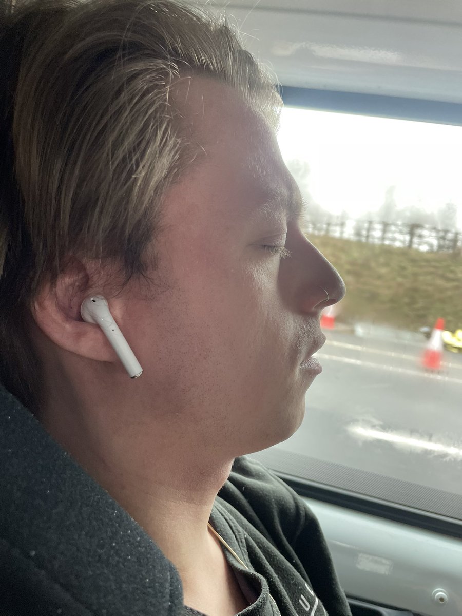 JSyborn's tweet image. Do i fuck with him?