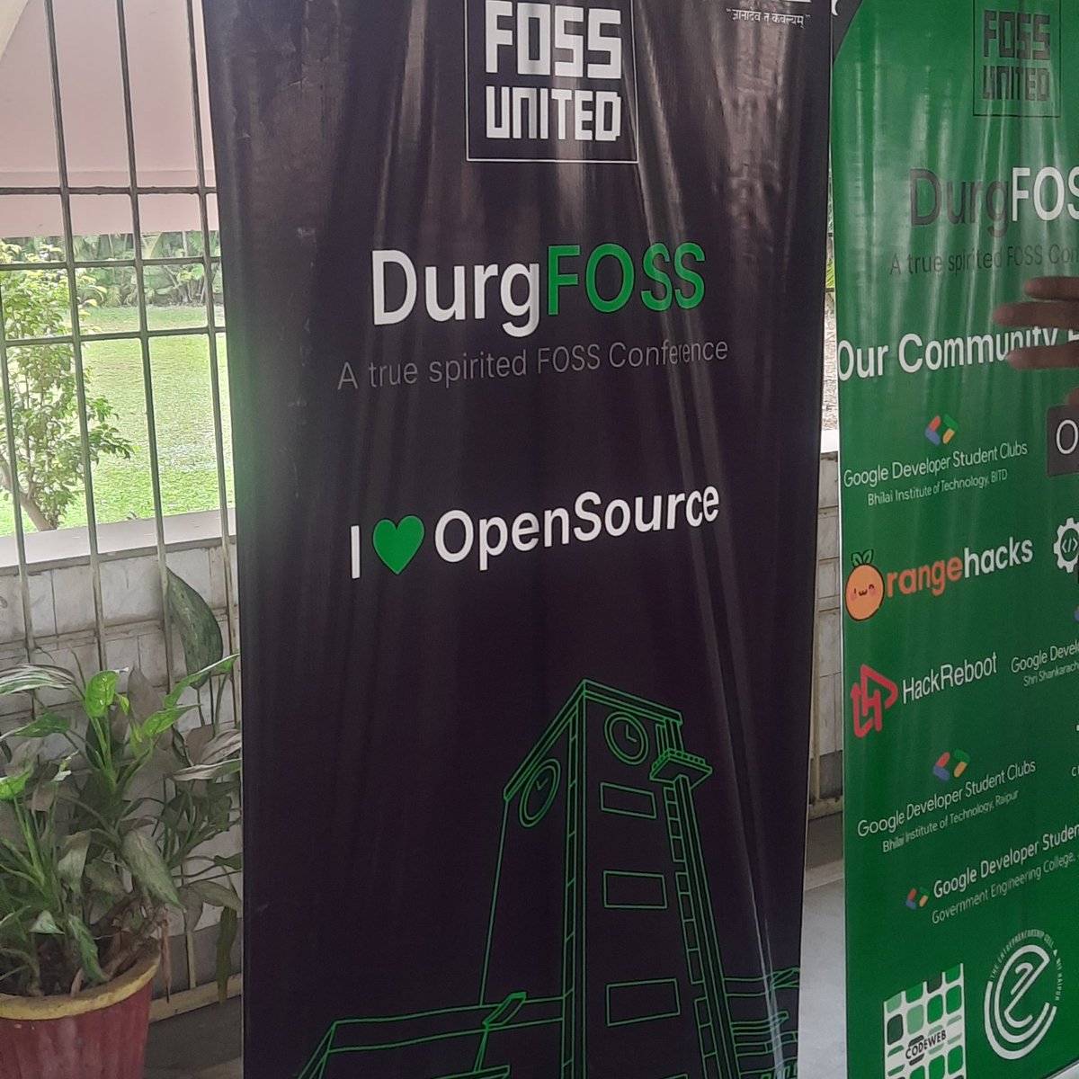 ShwetaC04389034's tweet image. The Developmemt of this seminar is inspiring. So much effort by the speakers and volunteers is appreciable.
#DURGFOSS @durgfoss 
#inspiring