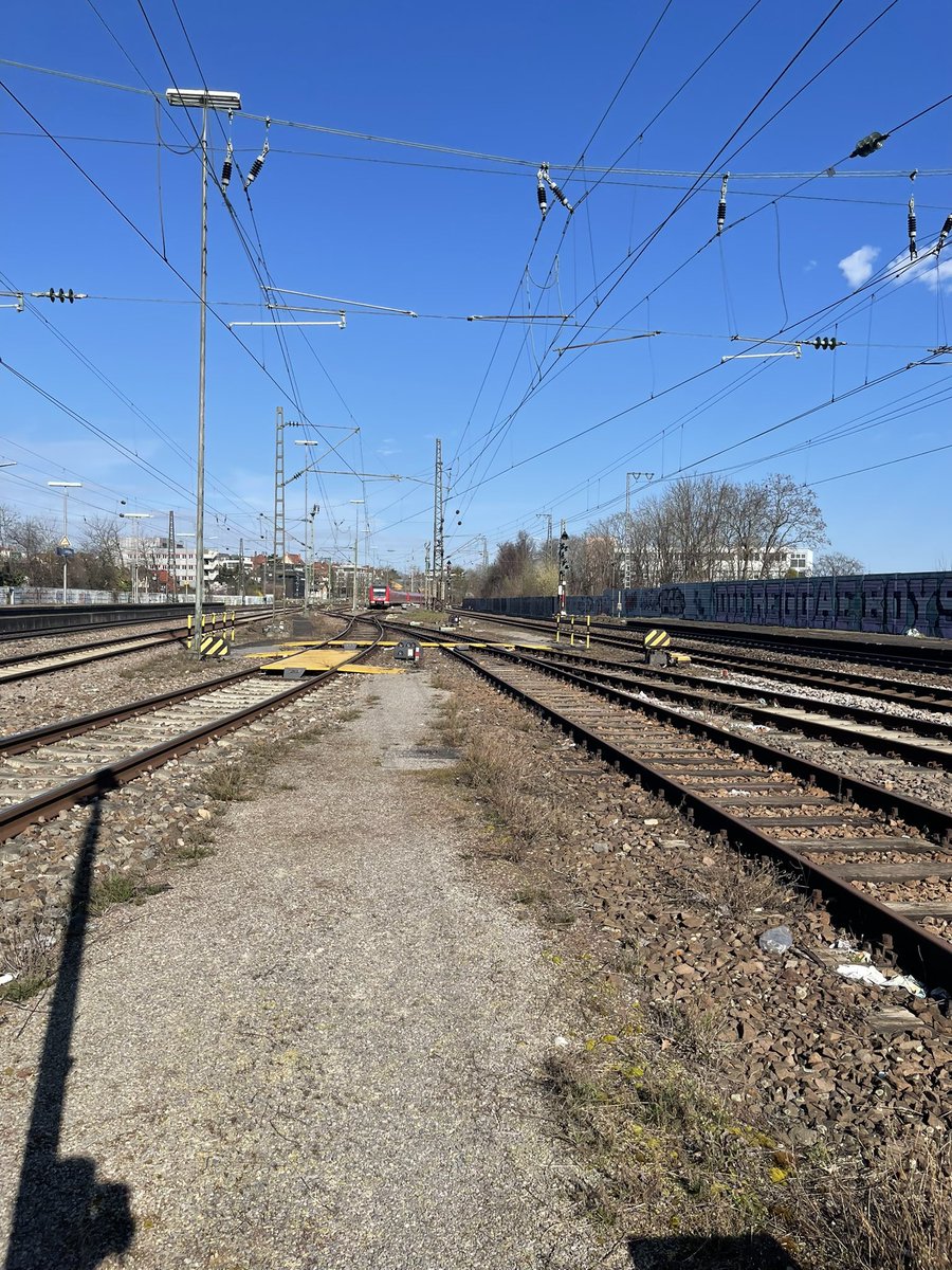 Was gibt es schöneres als bei diesem Wetter Züge zu fahren 😁