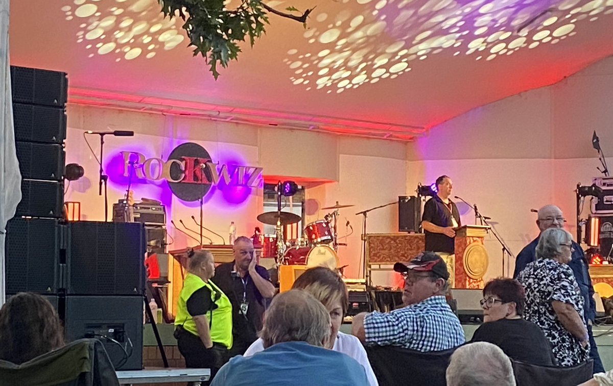 pjmullan's tweet photo. Rockwiz in swan hill tonight. The main event about to start   Great to see things happening again https://t.co/ECJx2aIP5i