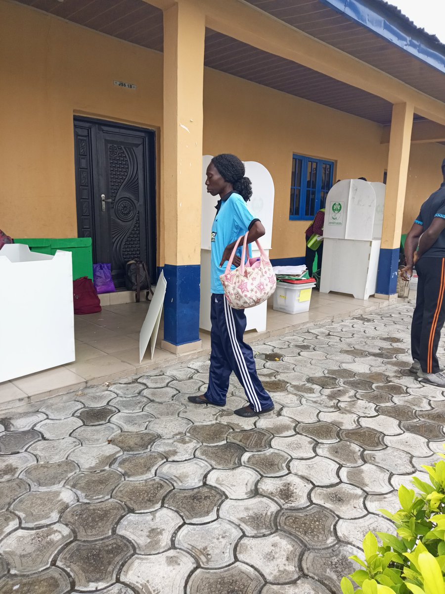 PHWAKAWAKA's tweet photo. Election updates @Phalga LGA, Port Harcourt City, Rivers State.
#NigeriaDecides
#NigeriaDecides2023
#stopelectionviolence
#IStandForPeace
#VoteNotFight
@ciepd_NGO
@PINDFoundation
@TheElectoralHub
@DEANinitiative
@ewnupdates
@Connected_dev https://t.co/F7AGn8DiTY