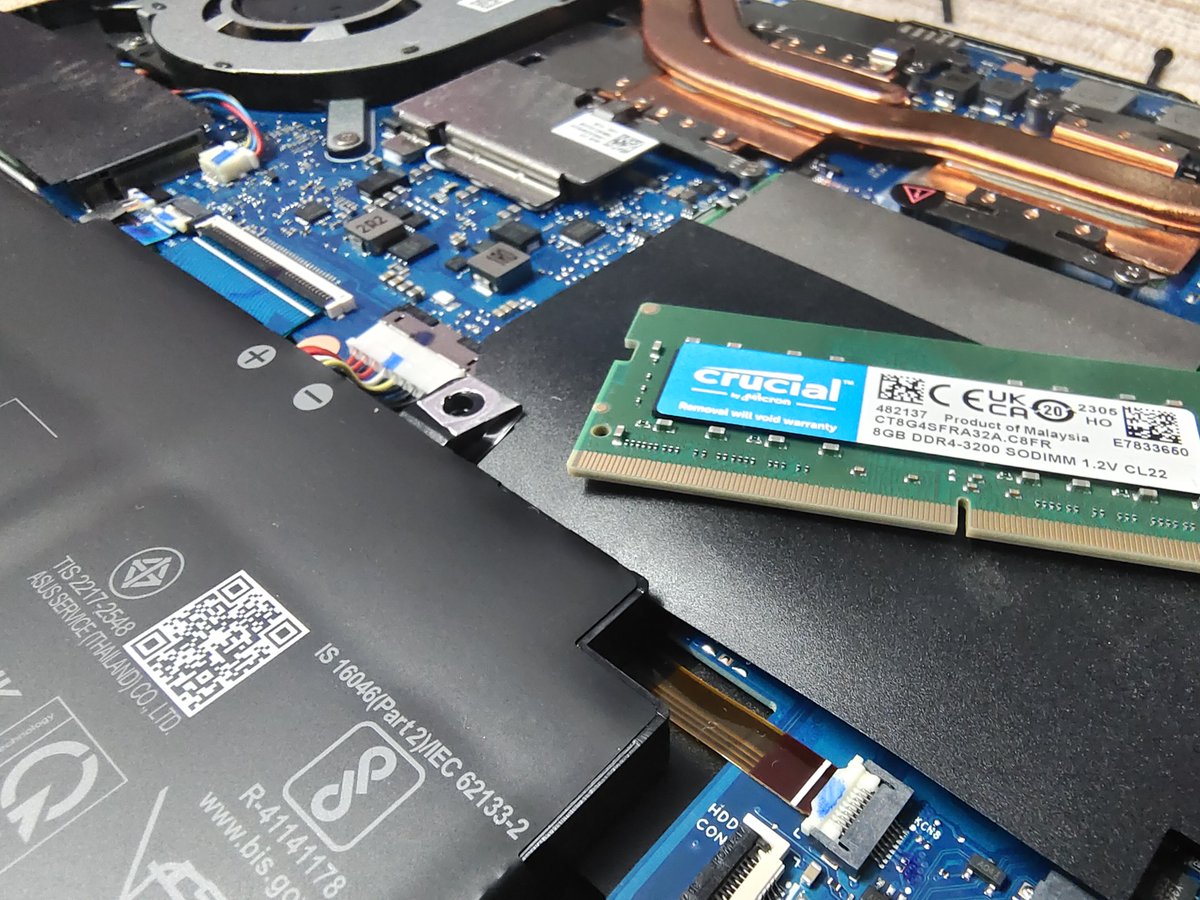 kartik_3112's tweet image. 🚀 Upgrade my Asus Laptop RAM from 8GB to 16 GB! 💪 💻 🔝

#AsusTUF #AsusLaptop #RAMUpgrade #Techie #BoostedPerformance

@ASUSIndia @ASUS @CrucialMemory