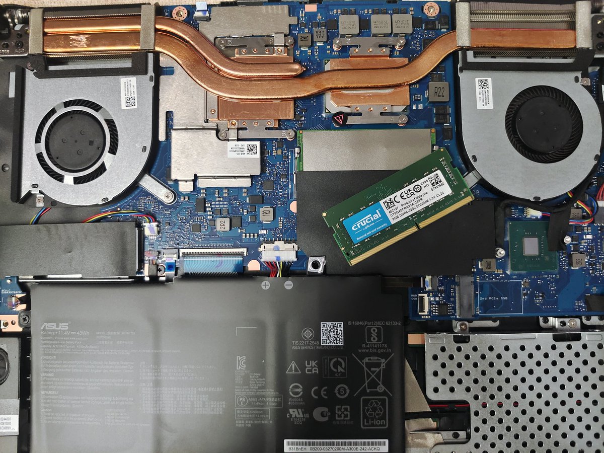 kartik_3112's tweet image. 🚀 Upgrade my Asus Laptop RAM from 8GB to 16 GB! 💪 💻 🔝

#AsusTUF #AsusLaptop #RAMUpgrade #Techie #BoostedPerformance

@ASUSIndia @ASUS @CrucialMemory
