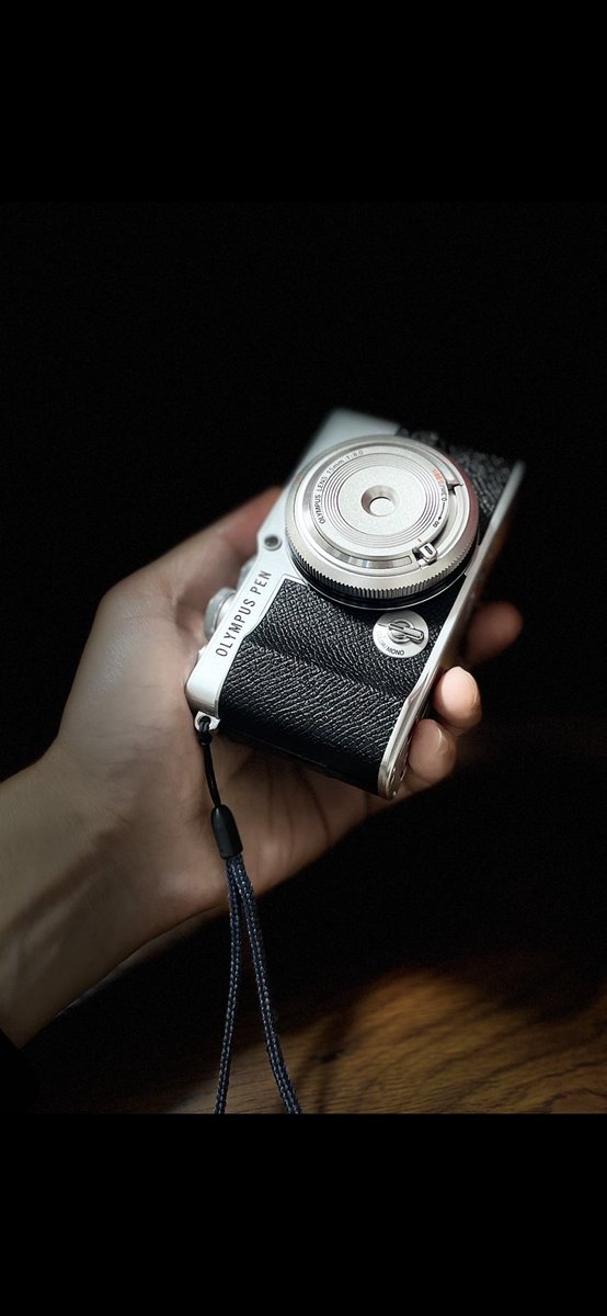 tonboriminami's tweet photo. #マイクロフォーサーズ
#microfourthirds
#olympus
#mirrorless
#cameras
#compactcameras
#compactmirrorless
#classiccamera
#olympuspen
#ep7
#olympusep7
#bestcamera
#BCL1580 https://t.co/yvw8CFhvNm