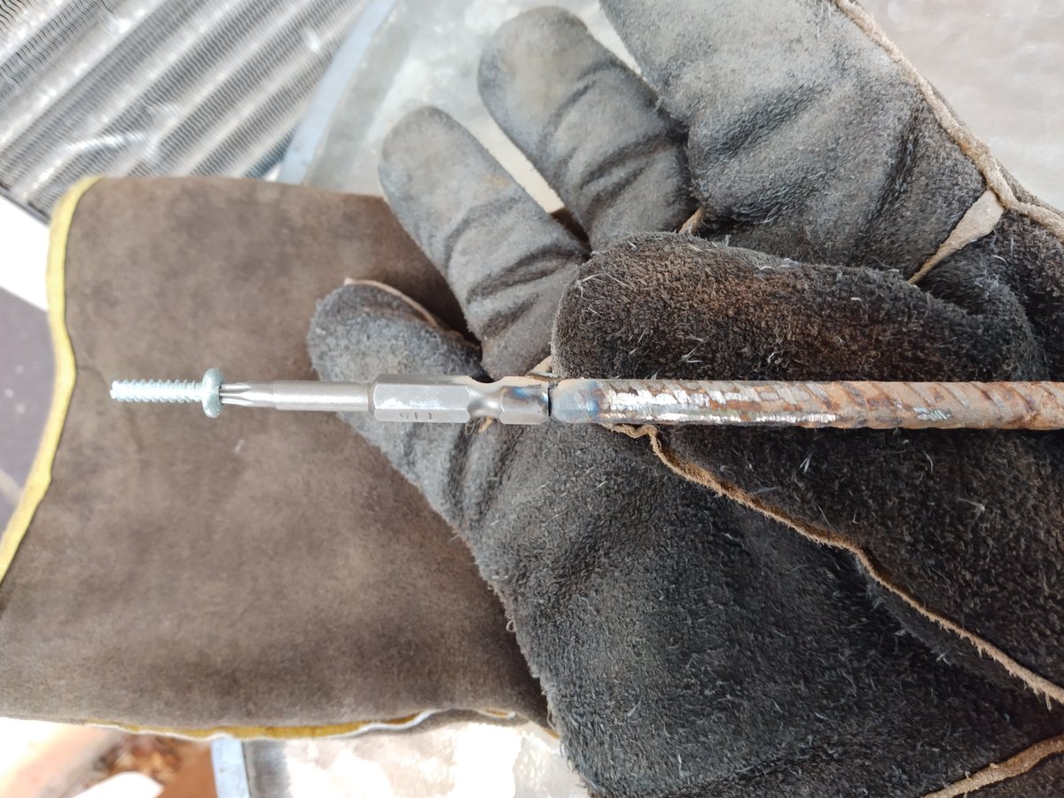 Gareth_A bot I'm not on Twitter "The rivet will then either fall out