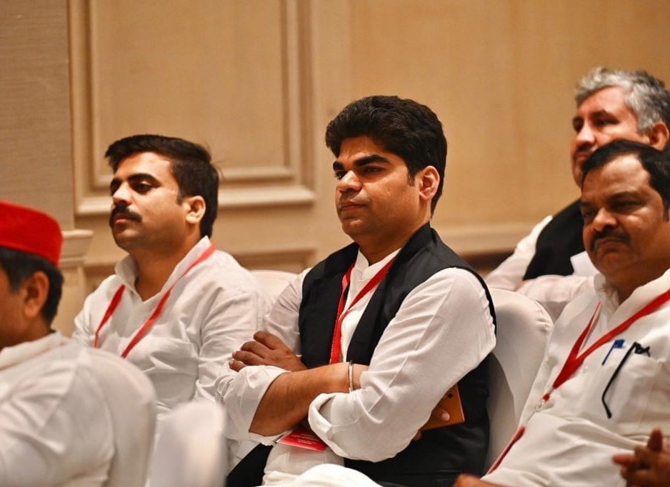 Rajlakshmiyadav's tweet photo. National Executive Meet In Kolkata #Samajwadiparty🚲 https://t.co/Ru7g5wk9fn