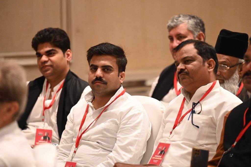Rajlakshmiyadav's tweet photo. National Executive Meet In Kolkata #Samajwadiparty🚲 https://t.co/Ru7g5wk9fn