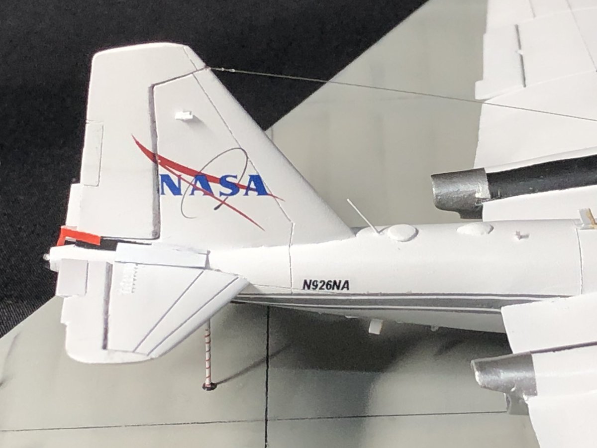 完成しました

1/144 NASA WB-57F N926NA 
2022年9月11日 三沢AFにて

来訪の興奮を
キット Aモデル 1/144 B-57B改造 
　　　エンジン起動車 自作
消火器 Mach2
フィギュア トミーテック、KATO、Mach3
デカール カッティングエッジ、各種ラインデカール + 自作

#144スケモ