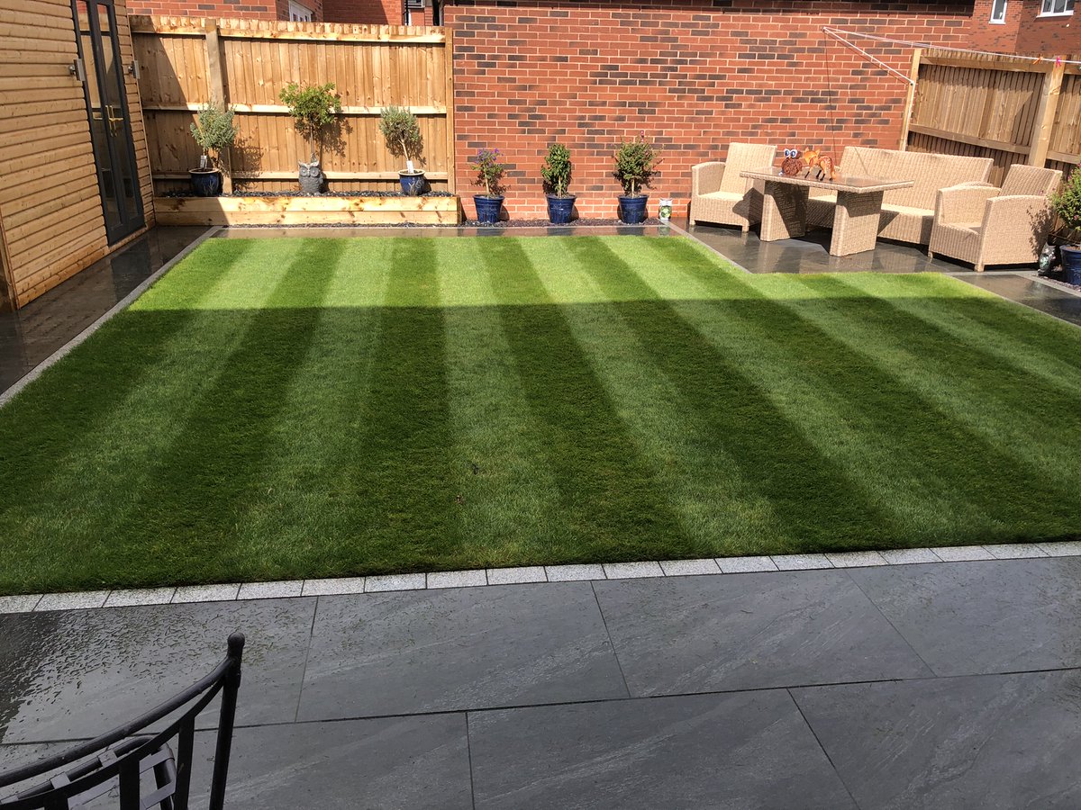 GreenThumbLawns's tweet photo. Are you a lawn stripes or no stripes fan?

Stripes on a healthy lawn is definitely a winner for us ✅

⚠️ It’s good to remember that stripes look better on a lawn that has good lawn care, hasn’t been mown too short and is healthy, with a thick, dense sward.

#LawnCare #LawnLovers https://t.co/7frW7a7pTP