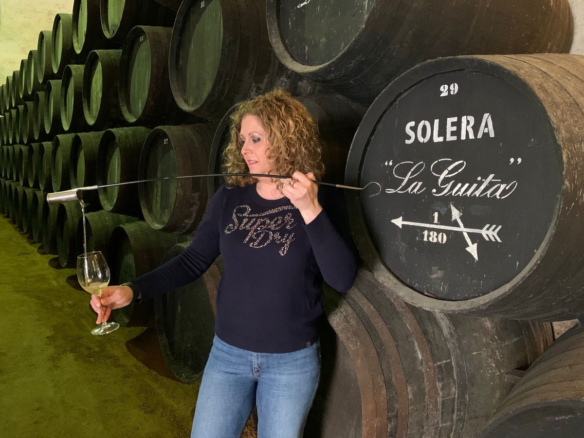 "If you believe in yourself, others will believe in you too." Victoria Frutos is La Guita's winemaker, and has valuable advice for women wanting to join the winemaking industry.

Find out what this is and how women's roles in winemaking changing on: bit.ly/3mAhMOb
